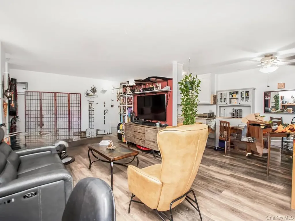 1966 Newbold Avenue Bronx NY 10472