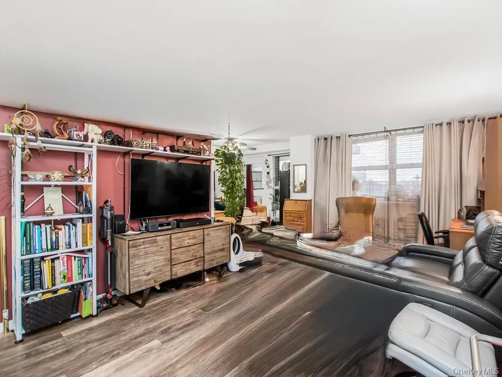 1966 Newbold Avenue Bronx NY 10472