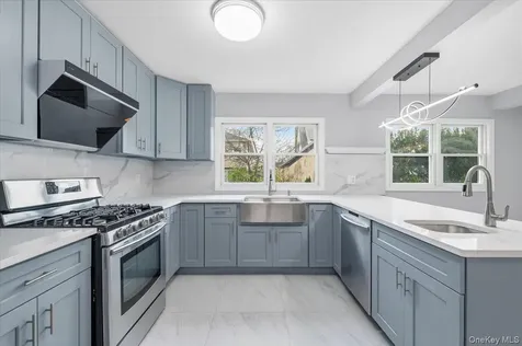 962 Washington Street Baldwin NY 11510