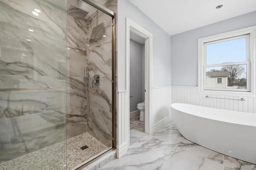 2 Griffin Lane Syosset NY 11791