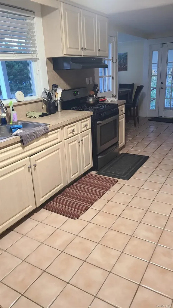 2 Addison Lane Greenvale NY 11548