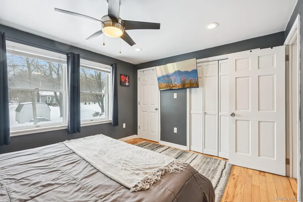 184 Quaker Street Wallkill NY 12589
