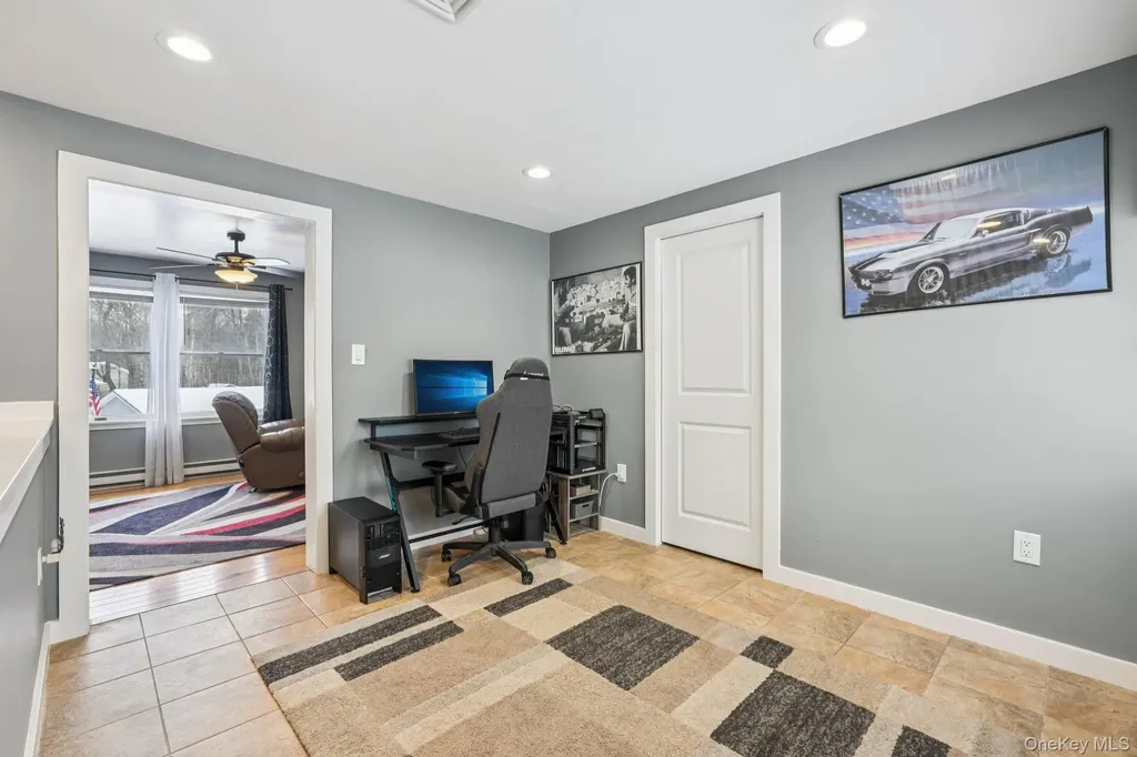 184 Quaker Street Wallkill NY 12589