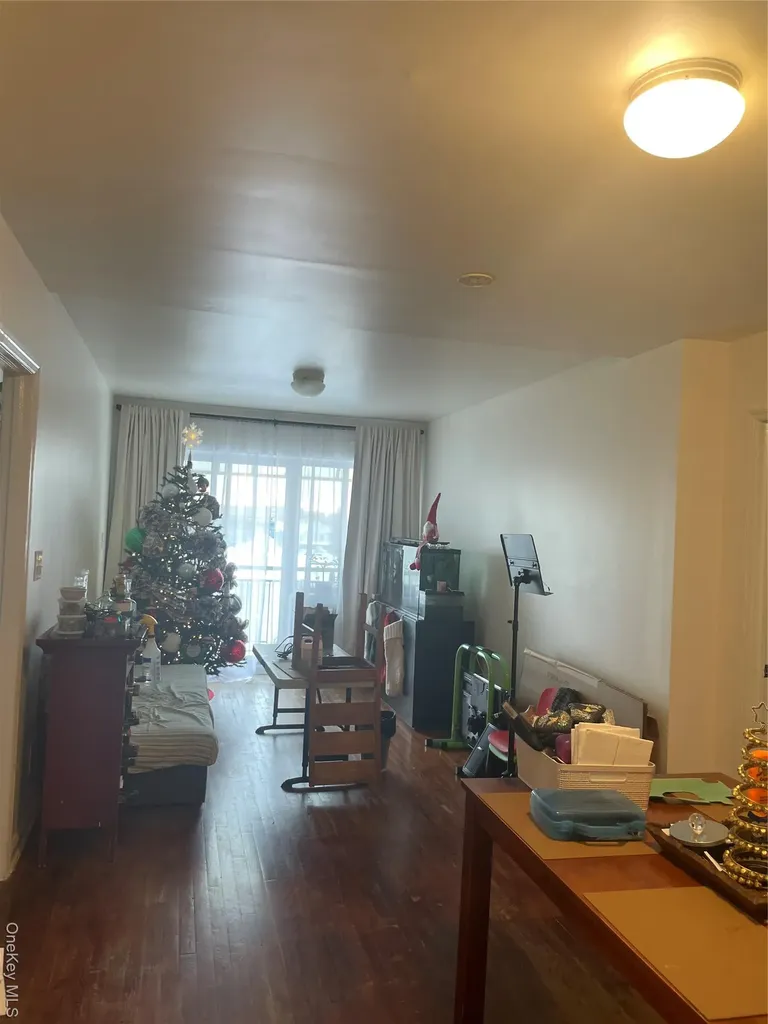 108-20/22 38th Avenue Corona NY 11368