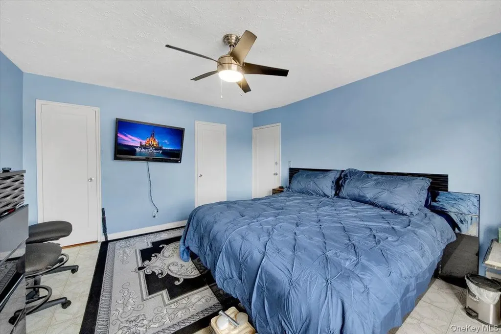 3302 Colden Avenue Bronx NY 10469