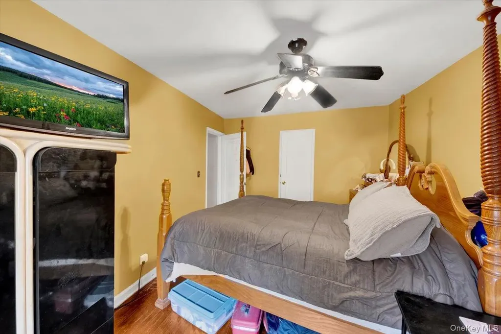 3302 Colden Avenue Bronx NY 10469