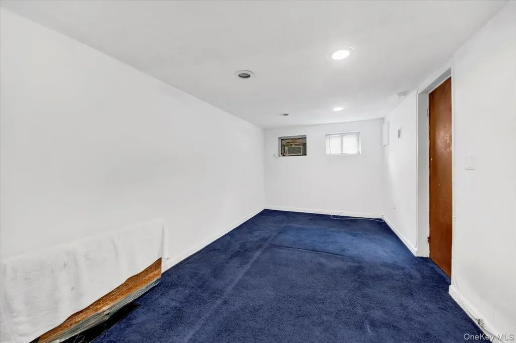 3302 Colden Avenue Bronx NY 10469