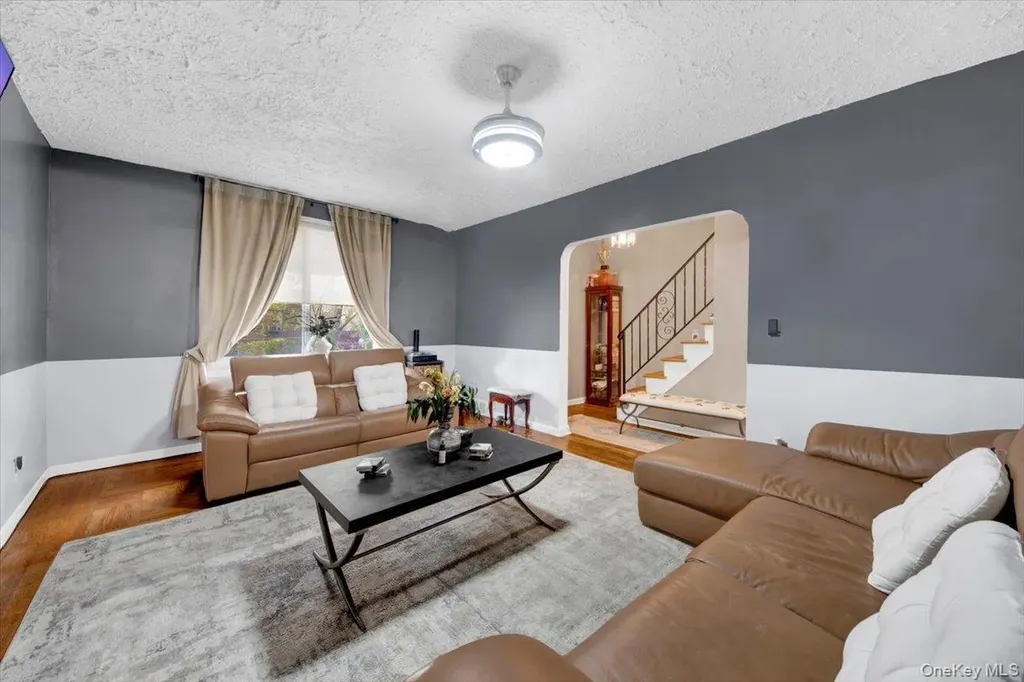3302 Colden Avenue Bronx NY 10469