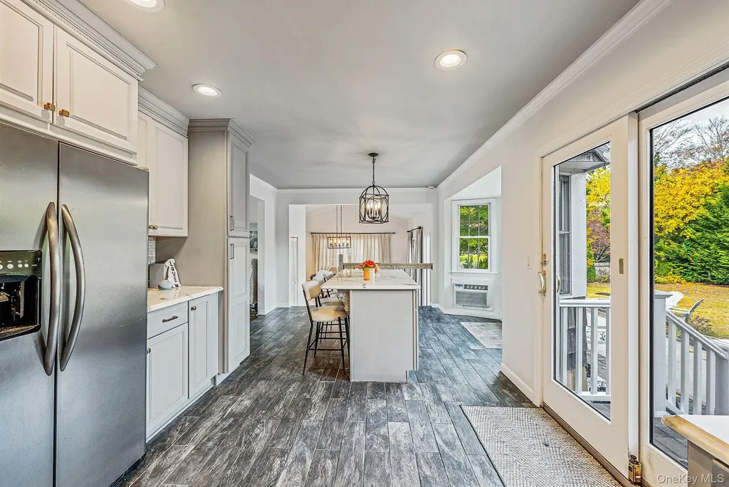 50 Mole Place Amityville NY 11701