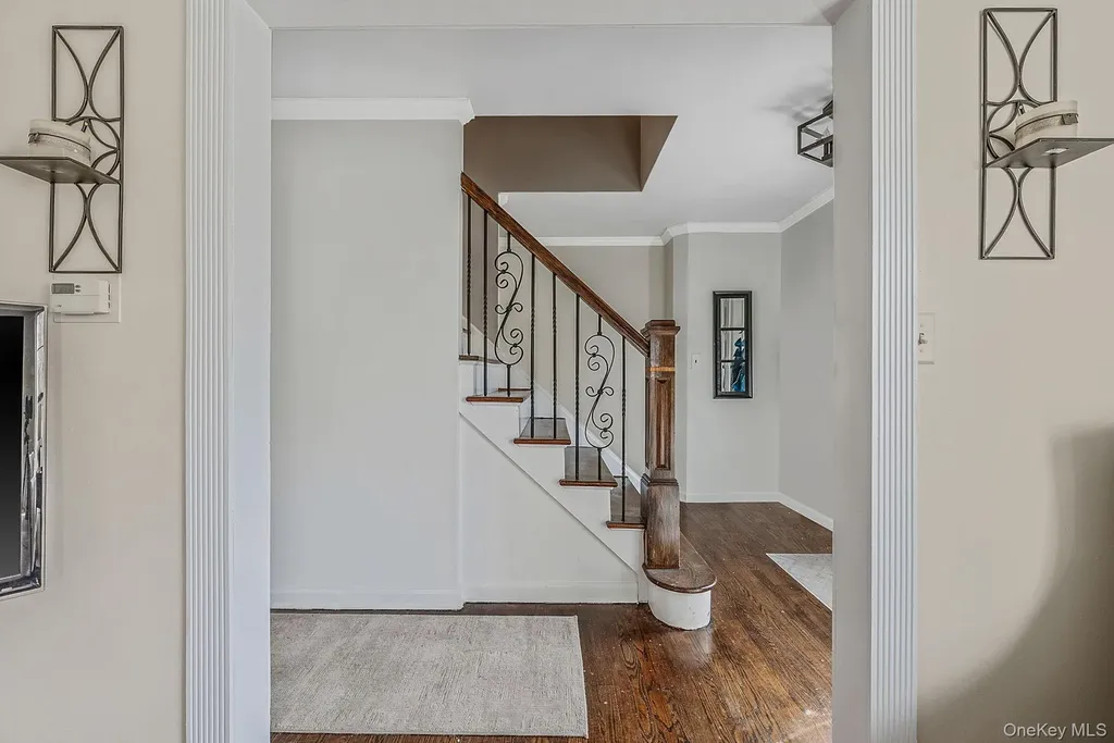 50 Mole Place Amityville NY 11701