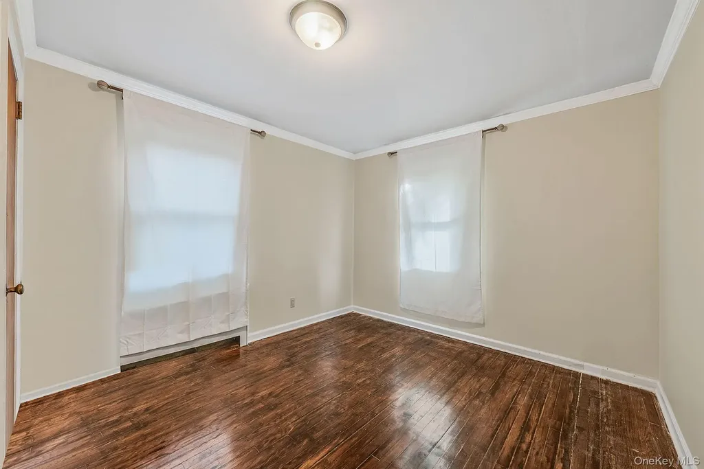 50 Mole Place Amityville NY 11701