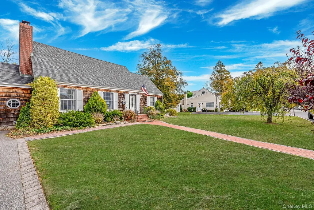 50 Mole Place Amityville NY 11701