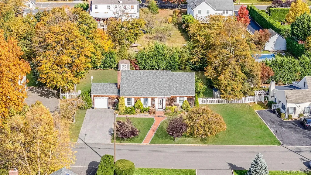 50 Mole Place Amityville NY 11701