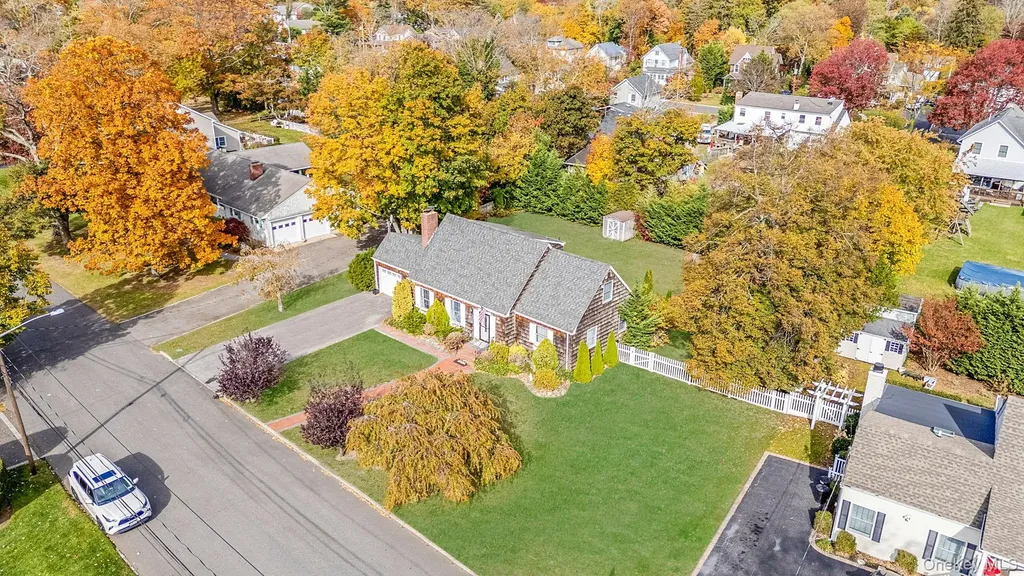 50 Mole Place Amityville NY 11701