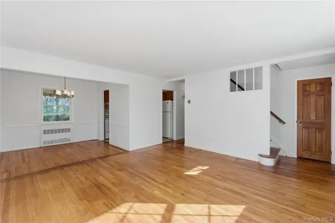 65 Grant Avenue Albertson NY 11507