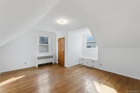 65 Grant Avenue Albertson NY 11507