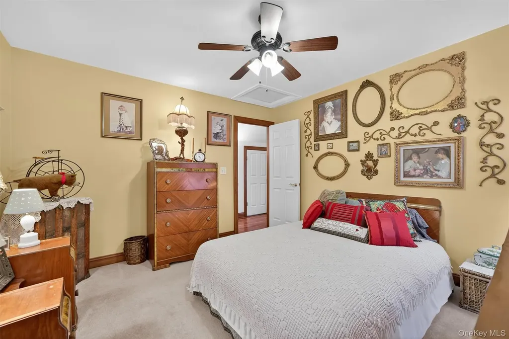 31 Almond Tree Lane Warwick NY 10990
