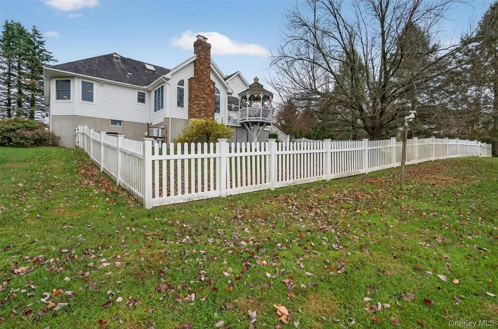 31 Almond Tree Lane Warwick NY 10990
