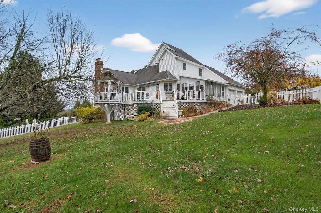 31 Almond Tree Lane Warwick NY 10990