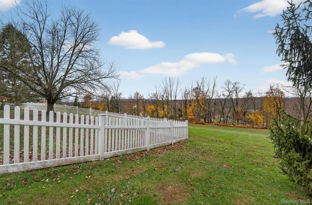 31 Almond Tree Lane Warwick NY 10990