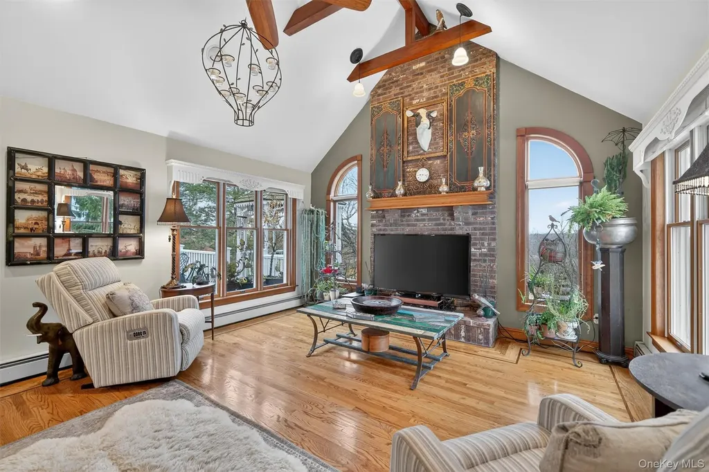 31 Almond Tree Lane Warwick NY 10990