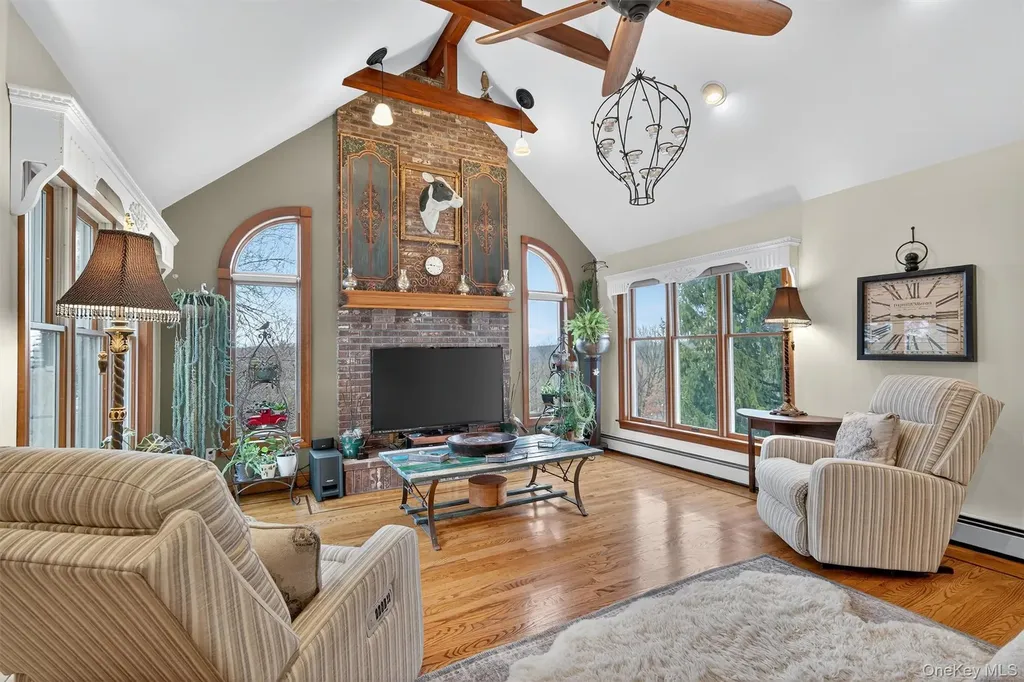 31 Almond Tree Lane Warwick NY 10990