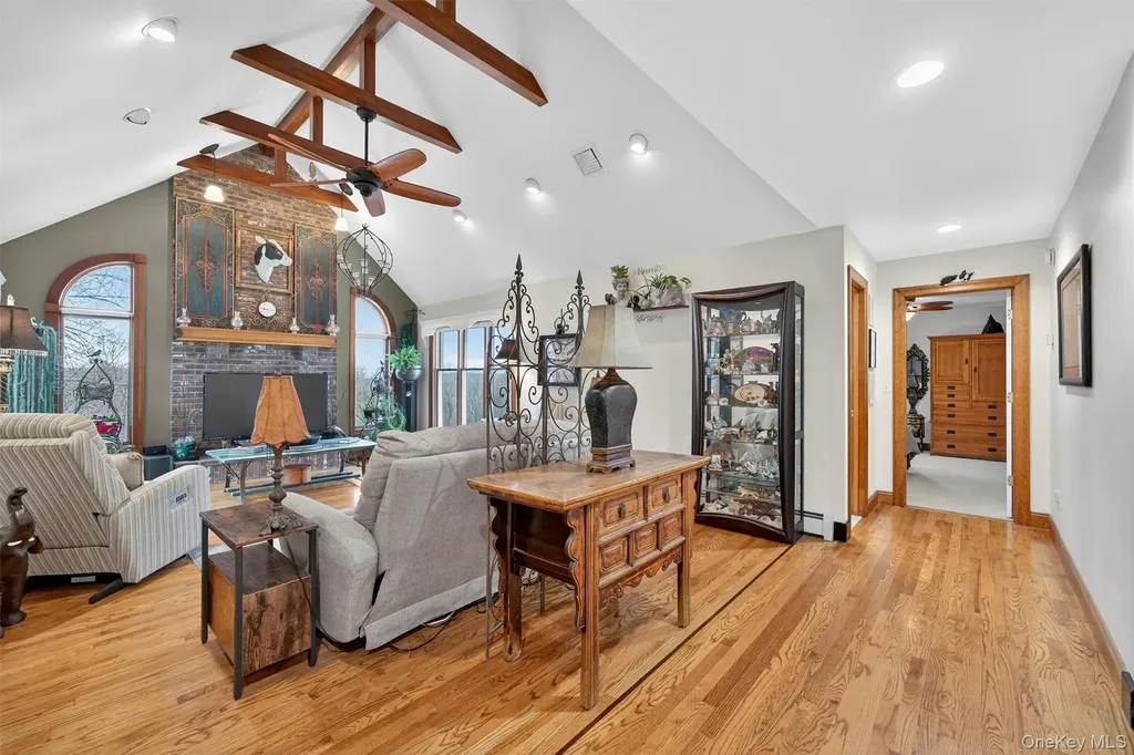 31 Almond Tree Lane Warwick NY 10990