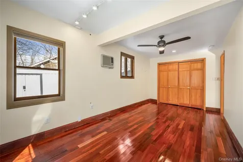 32 Shawnee Road Putnam Valley NY 10579