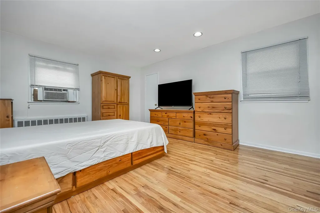 2425 Sycamore Lane North Bellmore NY 11710