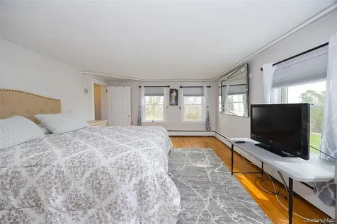 17 Greenwood Drive Mahopac NY 10541