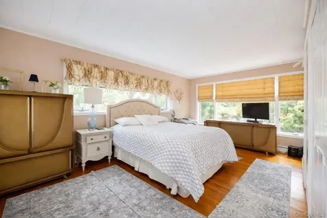 17 Greenwood Drive Mahopac NY 10541