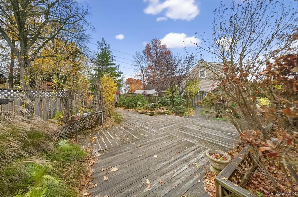 126 Mountaindale Road Yonkers NY 10710