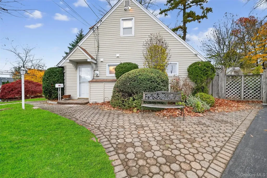126 Mountaindale Road Yonkers NY 10710