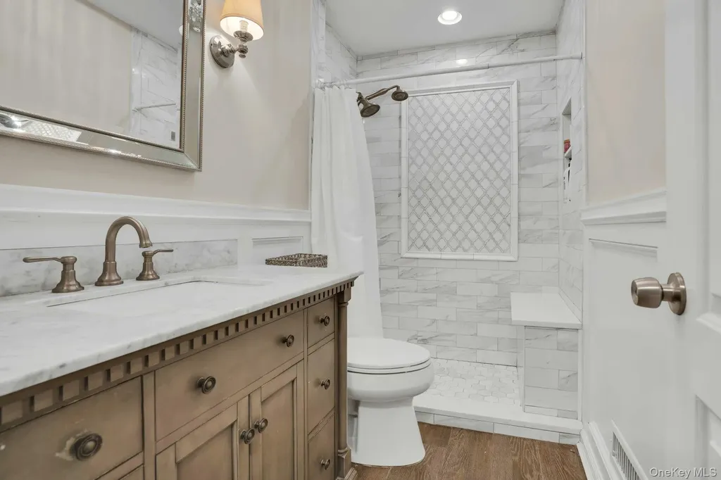 22 Schuyler Drive Commack NY 11725