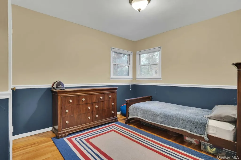 22 Schuyler Drive Commack NY 11725