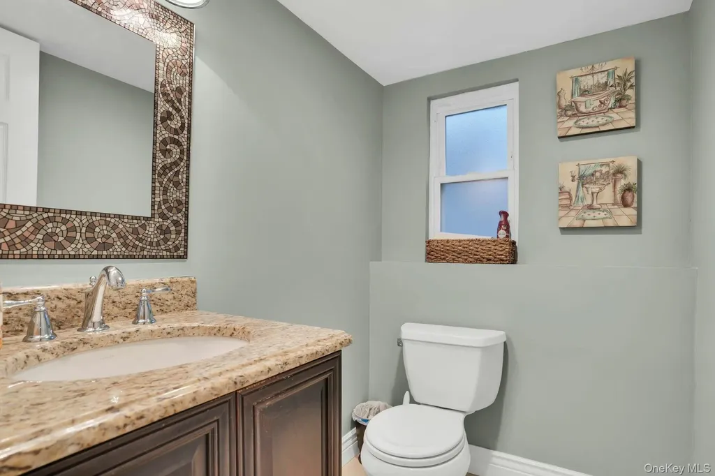22 Schuyler Drive Commack NY 11725