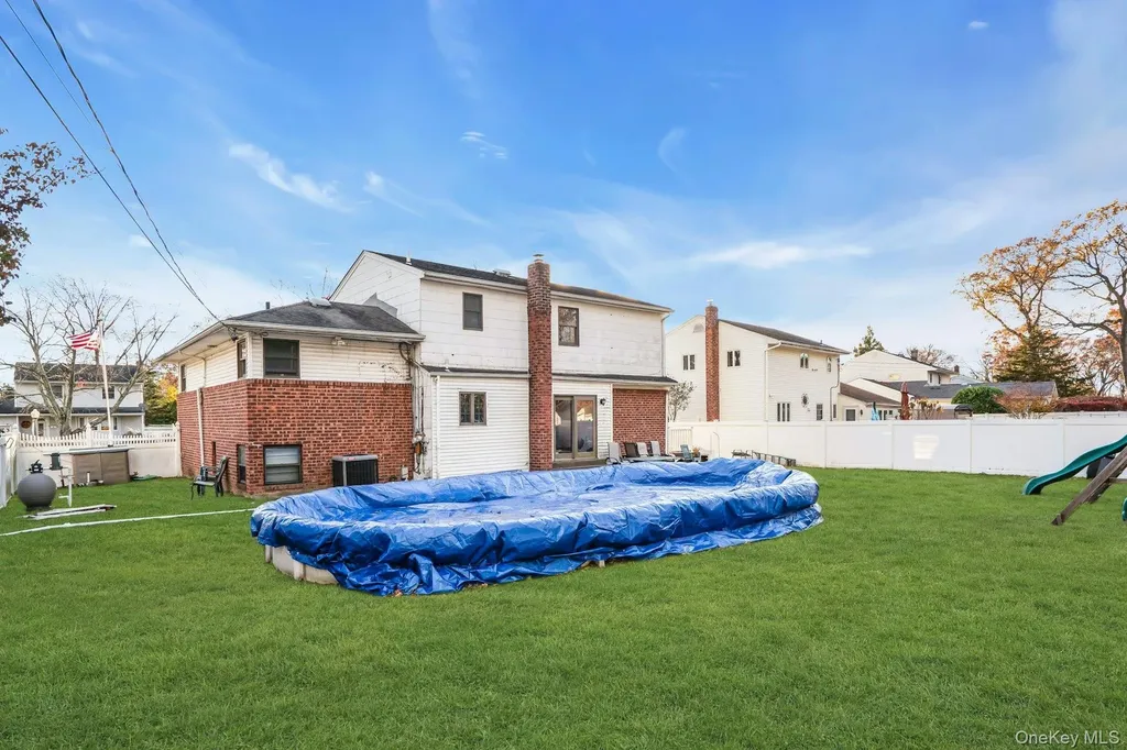 22 Schuyler Drive Commack NY 11725