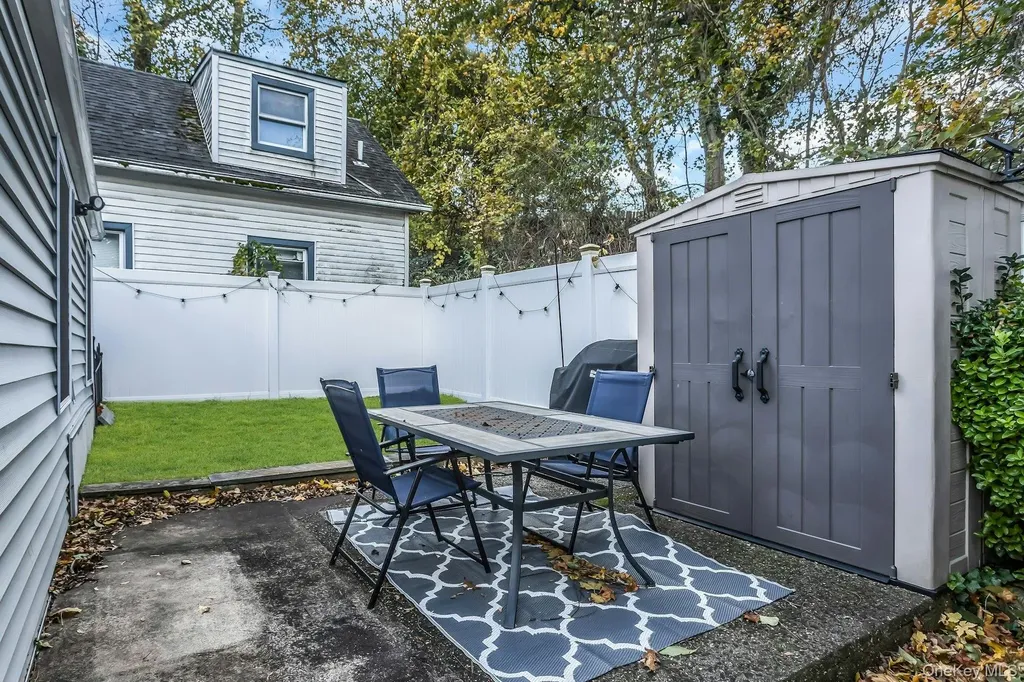 5 Cody Avenue Glen Head NY 11545