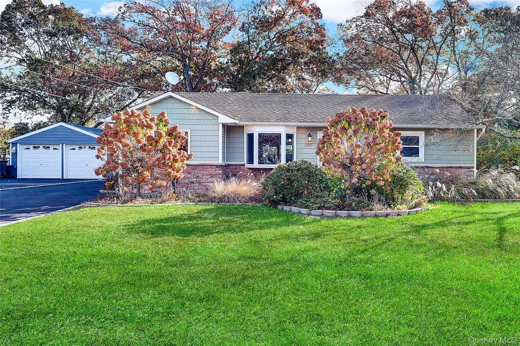 882 Ocean Avenue West Islip NY 11795