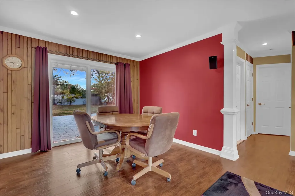 882 Ocean Avenue West Islip NY 11795