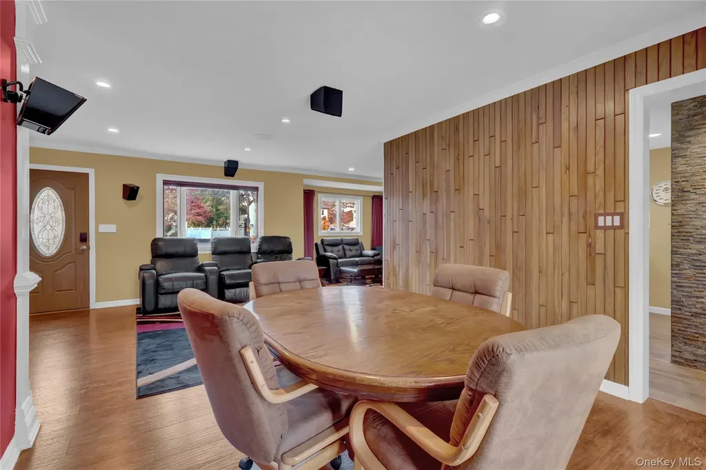 882 Ocean Avenue West Islip NY 11795