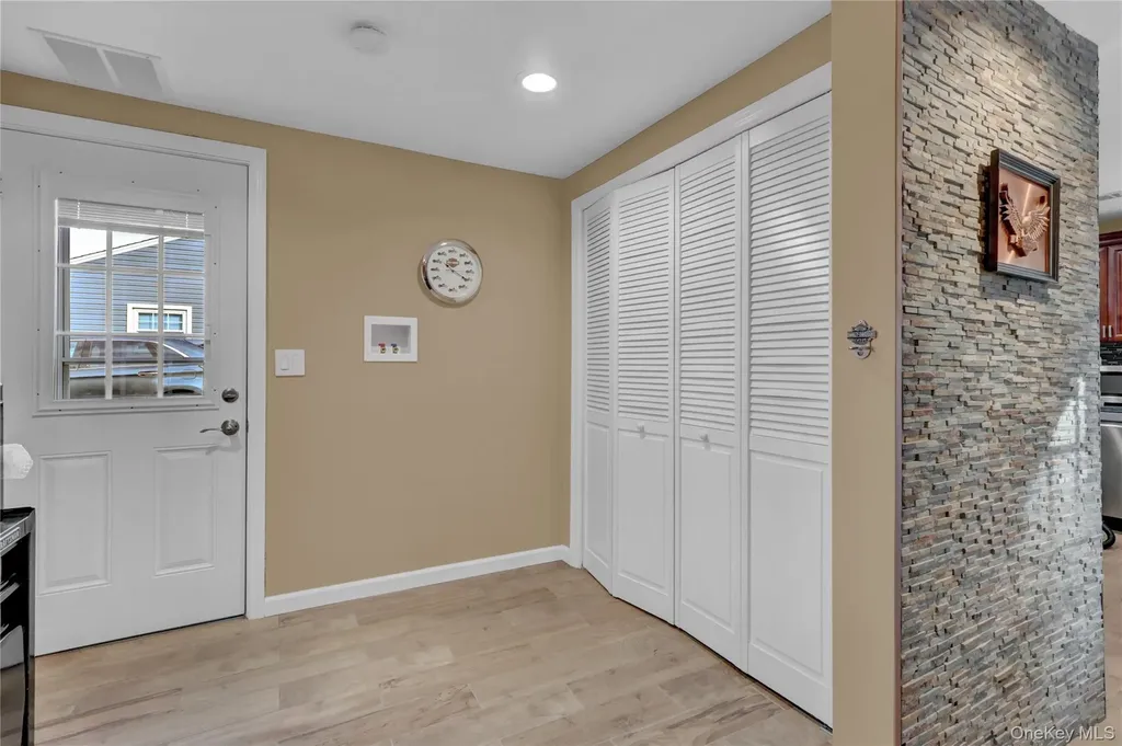 882 Ocean Avenue West Islip NY 11795