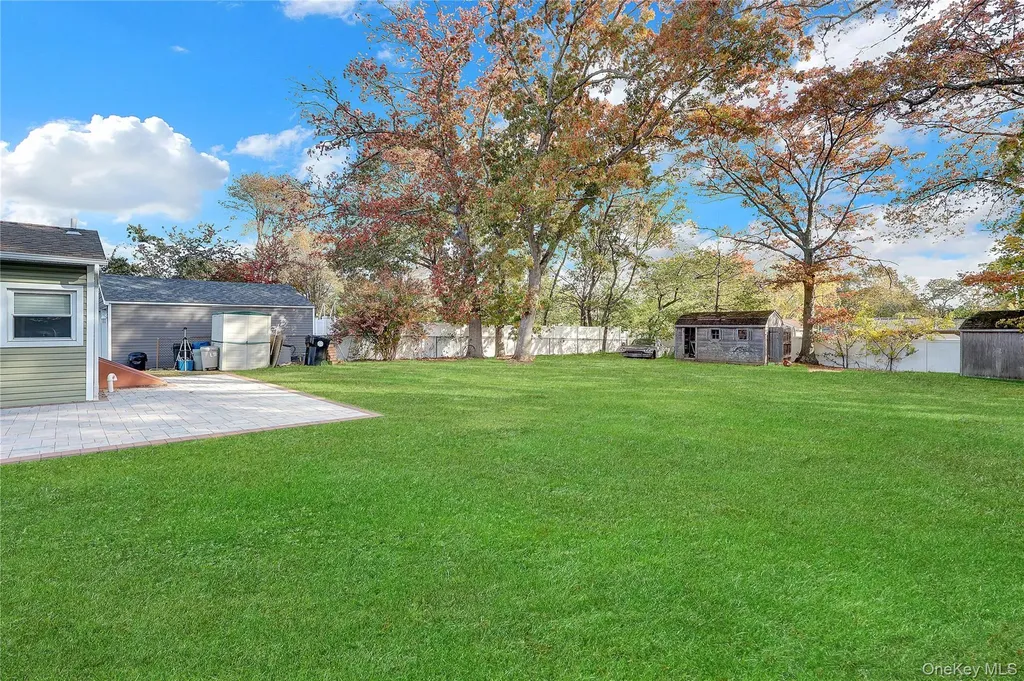 882 Ocean Avenue West Islip NY 11795