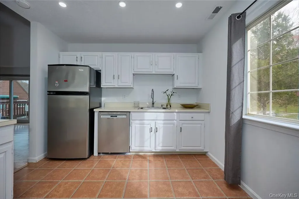 502 Autumn Lane Brewster NY 10509