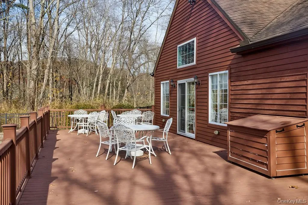 502 Autumn Lane Brewster NY 10509