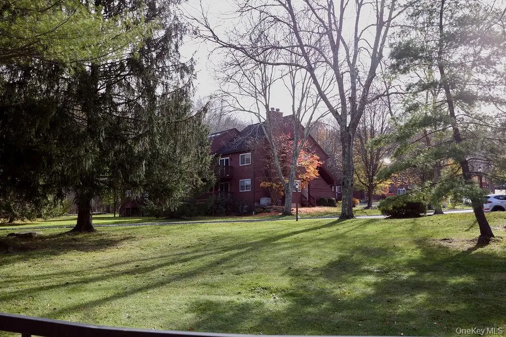 502 Autumn Lane Brewster NY 10509
