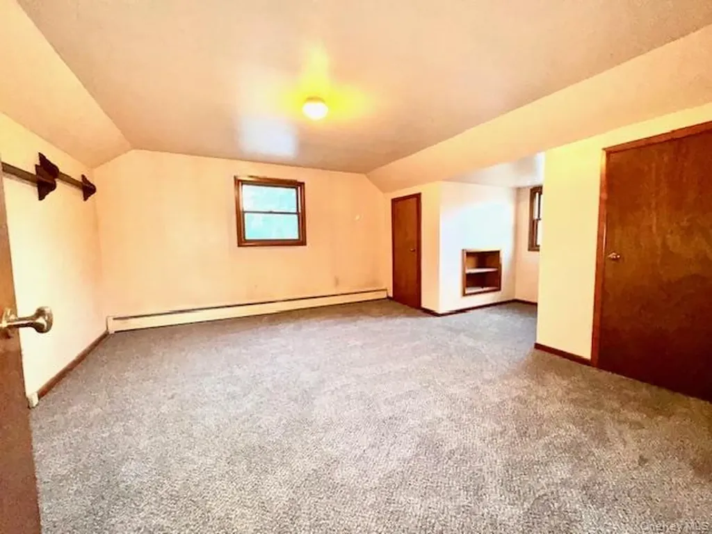 1 Abbie Lane Hyde Park NY 12538