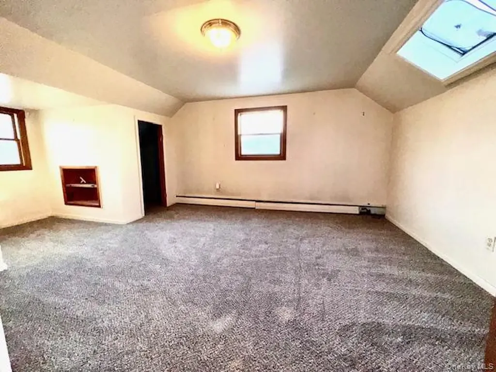 1 Abbie Lane Hyde Park NY 12538