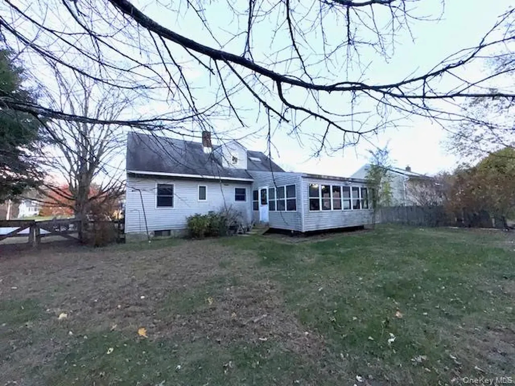 1 Abbie Lane Hyde Park NY 12538