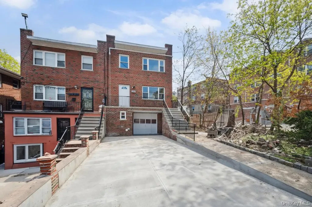 224 W 252nd Street Bronx NY 10471
